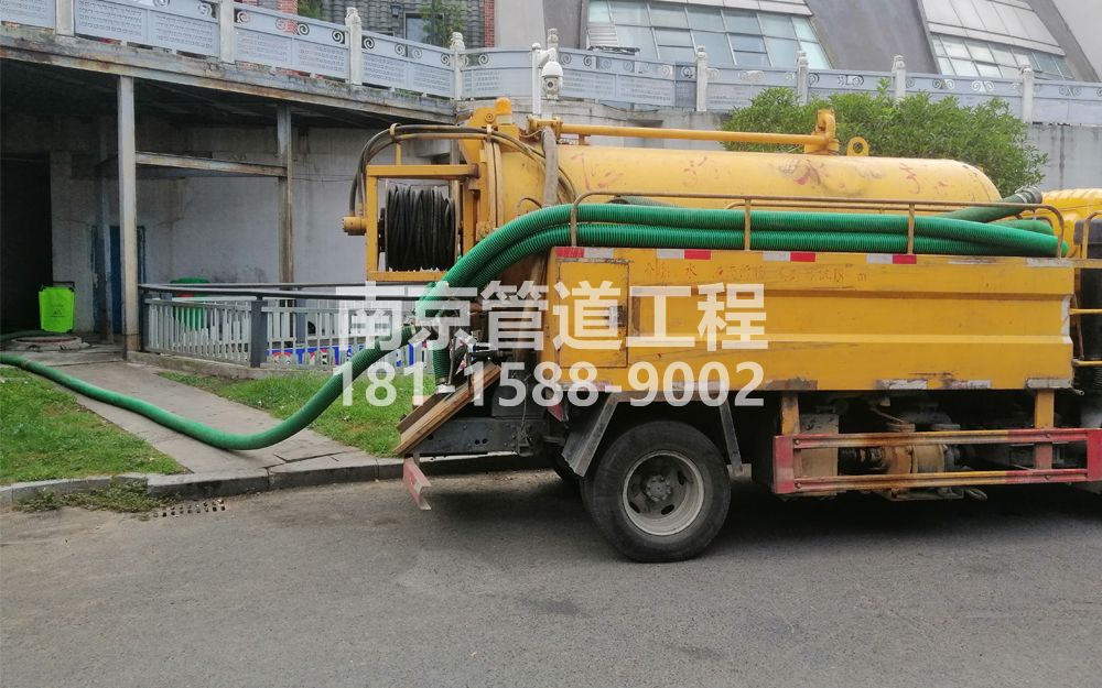 277乐山路商场隔油池吸污